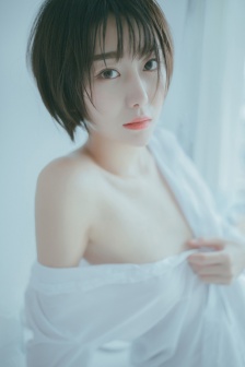 护士扒下内裤让我爽一夜